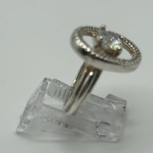 925 Exquisite Silver Swarovski Cystals Ring - Picture 3 of 5